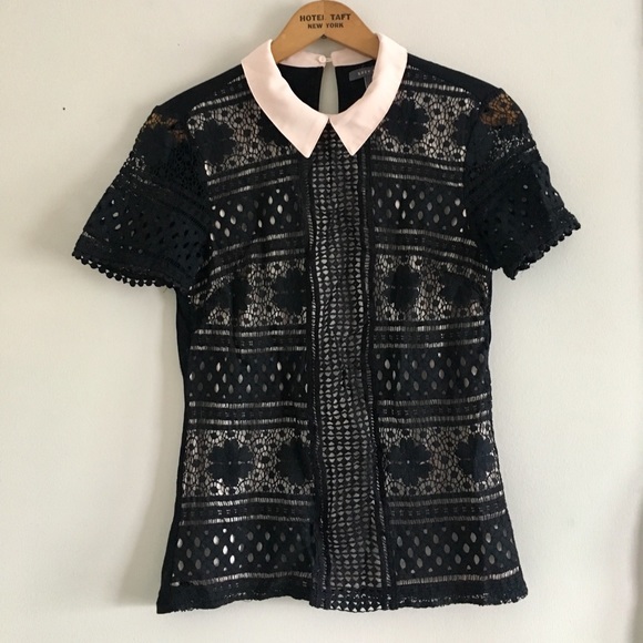 Suzy Shier Tops - Suzy shier Peter Pan lace crochet top